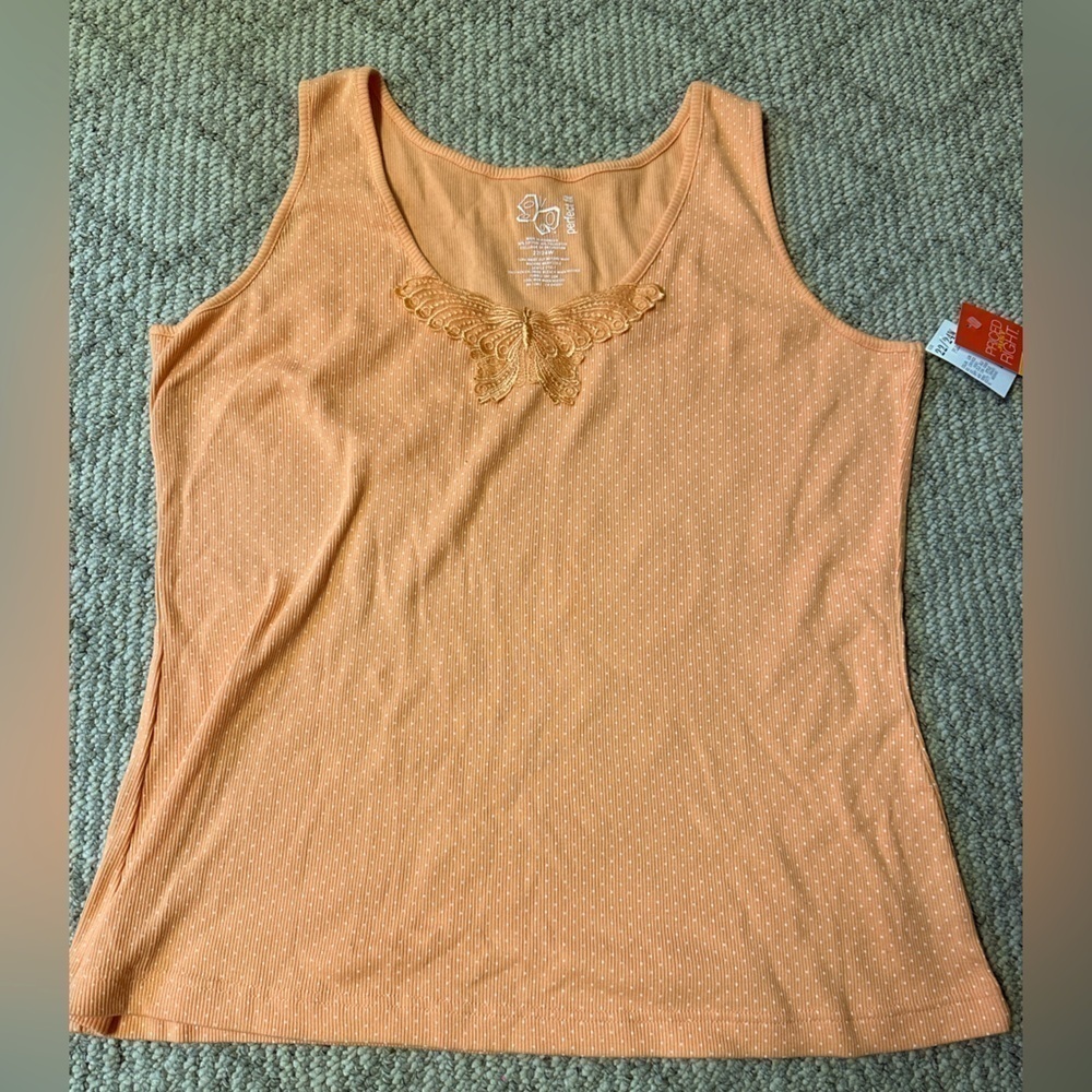 Light orange tank size 22/24W